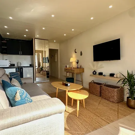 La Pinede Bleue Appartement *